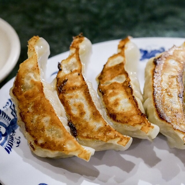 餃子屋 かず - 四条（京都市営）/餃子 | 食べログ