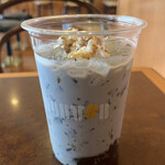 ドトールコーヒーショップ - ドリンク写真:黒糖わらびもちオレ~黒ごま~(297kcal)