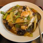 明明 麺飯食堂 - 中華飯醤油味(塩味もあります)