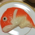 鮨蒲本舗 河内屋 - 魚津駅前のお店で買った鯛のかまぼこ！パッと食卓が華やかになります〜！