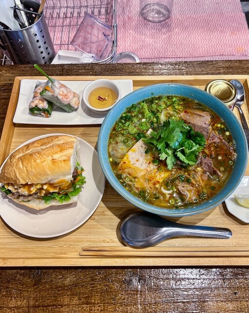Bánh Mì Nơi