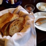 茶房 天井棧敷 - 「まきのやのトースト」のセットです。