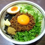 麺屋はなび 新宿店 - 元祖台湾まぜそば　麺少なめ＋味玉（半分）
