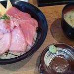 清水港　みなみ  - 特選本鮪丼