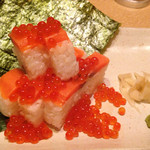 魚活鮮とあぶり焼 海へ - サーモン寿司