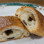 ポール・ボキューズ - パン・オ・ショコラ断面（２３７円）