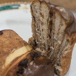 ポール・ボキューズ - クワトロ・ショコラ断面（２３７円）