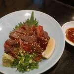 357010175 - 本マグロのほほ肉炙り
