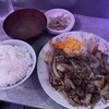 蒸し豚専門店 隕石 - 