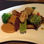 楽の蔵　レストランChez tomo. - メインディッシュ肉(千葉産いも豚＆牛のハラミ) 2015.3.7