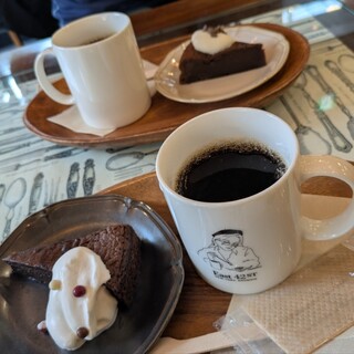 East 42st NEW YORK BROWNIE_1