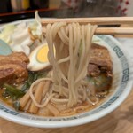 桂花ラーメン - 料理写真:太肉麺の麺アップ