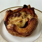 Boulangerie Queue - 