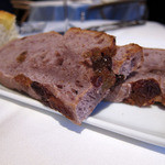 Convivio - レーズンのパン