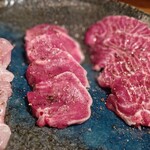 天城黒豚の店 橋本ホルモン - 上カシラ、豚たん、上ミノ