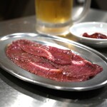 焼肉かすが - 牛カシラ