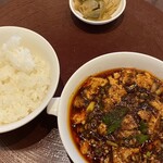 スーツァンレストラン 陳 - 麻婆豆腐とご飯