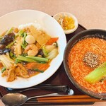 レストラン三宝 - 料理写真:中華丼セット（ミニ坦々麺）