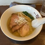 麺処 宥乃 - 白醤油