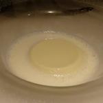 パトゥ - デザート：バラとジャスミンティーのブランマンジェアップ