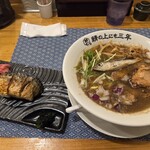 鯖の上にも三年 - 
