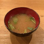 晩酌と晩御飯 ちょうつがひ - サービスの味噌汁