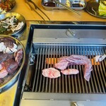 焼肉ホルモンべーす - 