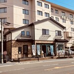 クロワッサン屋サクサク - 店舗外観