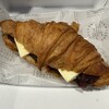 シャトレーゼ - クロワッサンあんバター