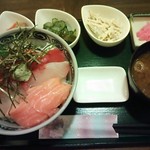 志摩の幸 岐南店 - 三種の海鮮丼