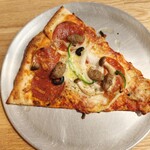 PIZZA OLIVE - 料理写真:
