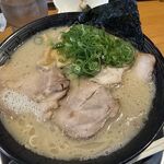 丸 - チャーシューメン,移転後の餃子とらーめんの店　丸(餃子食堂丸,愛知県安城市)TMGP撮影