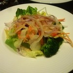 カメリア - 東京ステーションホテル特製　黒毛和牛のビーフシチュー（セット）のサラダ