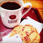 TORAJA COFFEE - ホットコーヒーとチョコレートチャンククッキー