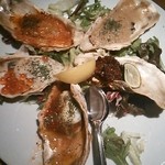 小籠包と本格中華 堀江ブルー - 焼き牡蠣、5種盛り