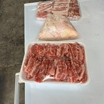 光フーズ - 手前から中落ち、ホルモン、豚バラ