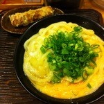 うどん 丸香 - 釜たま（大） + ちくわ天