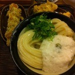 うどん 丸香 - 山かけ（大） + ちくわ天 + かしわ天