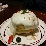 kokua - パンケーキ４枚の写(通常は２枚ですが、１枚100円で増やすことができます)♪