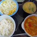 松屋 - 料理写真:煮込みキャベツのトマトハンバーグ定食・ご飯小盛り
