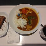 イケア レストラン - カレーラージ490円、ドリンクバー200円、ケーキ190円(2026.3.8)