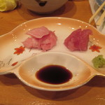 わかたけ - ①サービスでいただいたまぐろ。