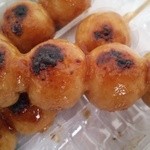 おせんべいやさん本舗 煎遊 - 長命だんご（しょうゆ）………アップ画像