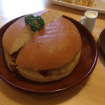 コメダ珈琲店 - ハンバーガー(420円)