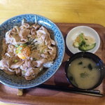 Hanamaru Dainingu - スタ丼（みそ汁・お新香付）