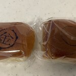 全日食チェーン - 料理写真:あんぱん二種