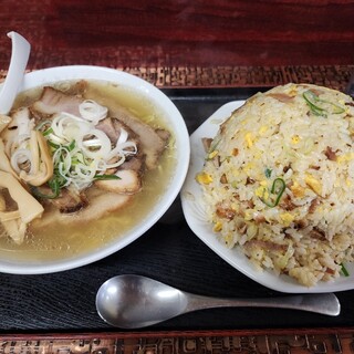 こく一番 ラーメン みどりや_1