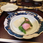 日本料理たけはし - 椀物（鰆桜餅）