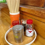 寿ラーメン - 卓上調味料