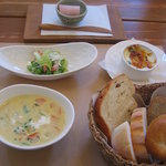 OUCHI CAFE MUC - ランチ　９８０円。